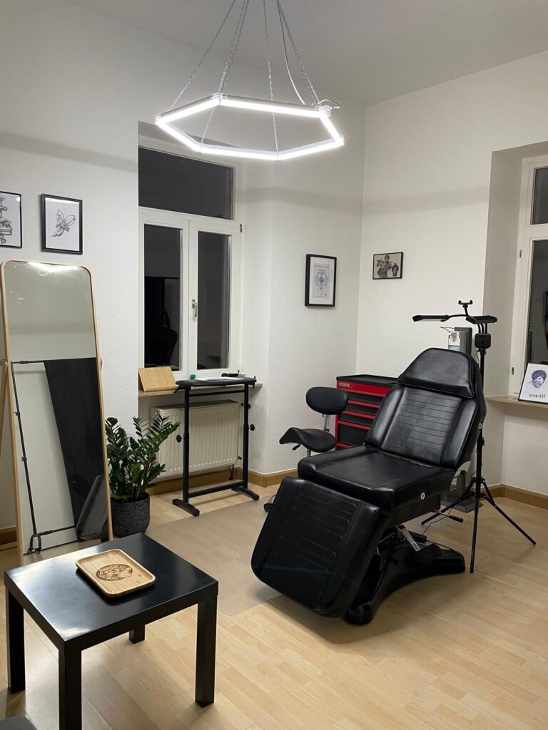 Stinging Bee Tattoostudio Miltenberg - Location